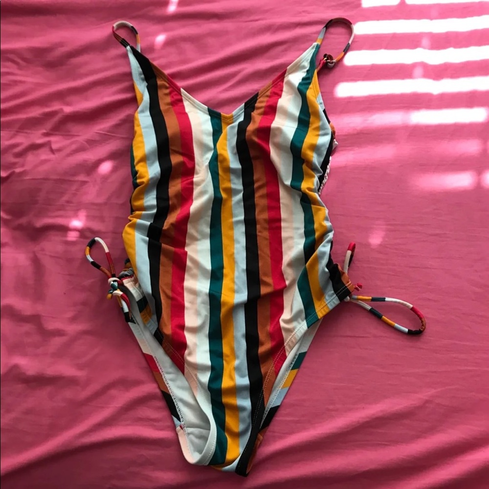Bathing suit